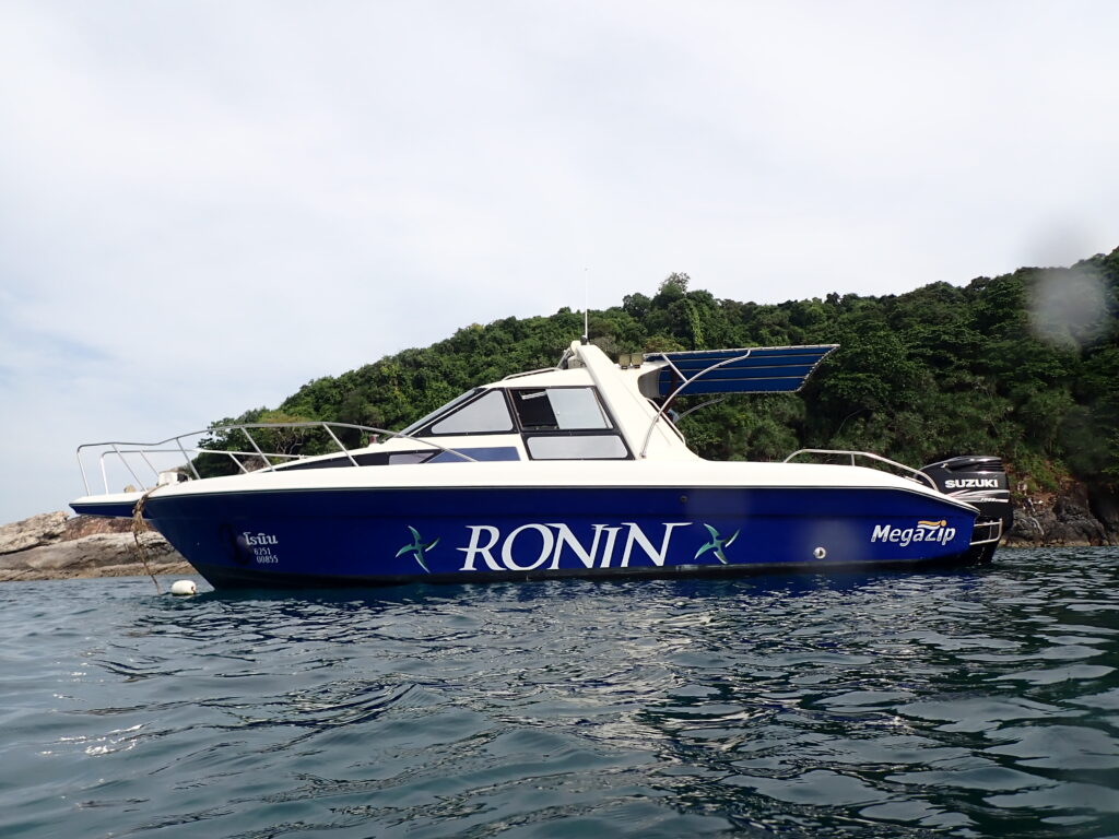 プーケットでチャーターボート