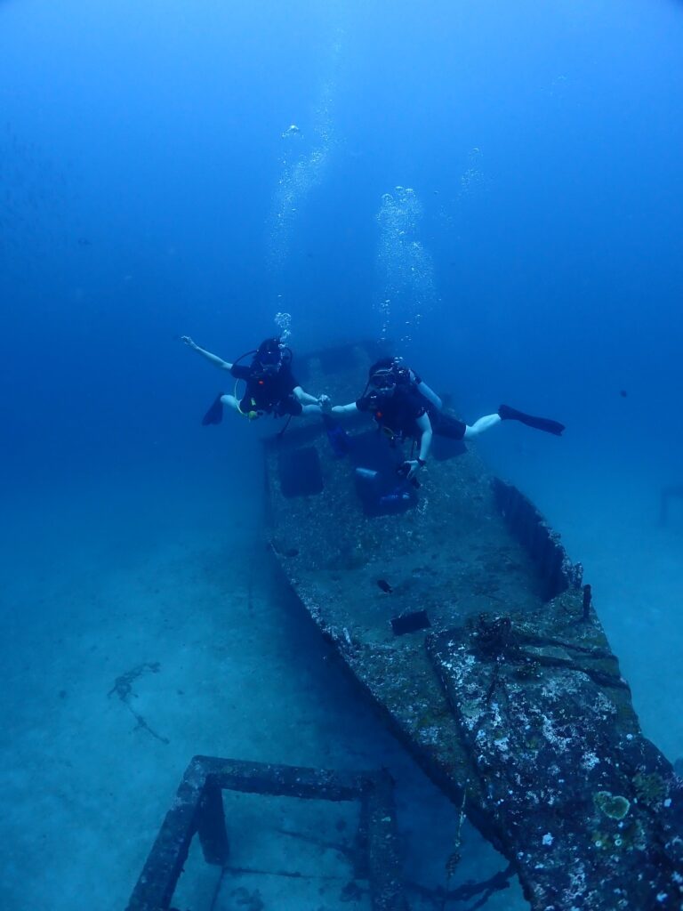 ラチャヤイ島の沈潜